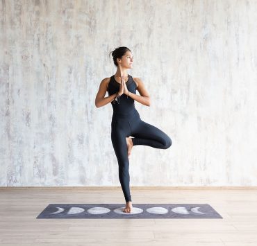 10 Yoga Workouts For Beginners To Improve Balance