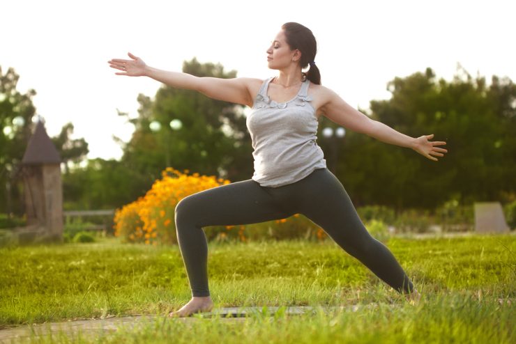 10 Perfect Yoga Poses For Plus-Sized Women - YOGA PRACTICE