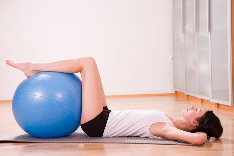 The Pros and Cons of Using a Yoga Ball - YOGA PRACTICE