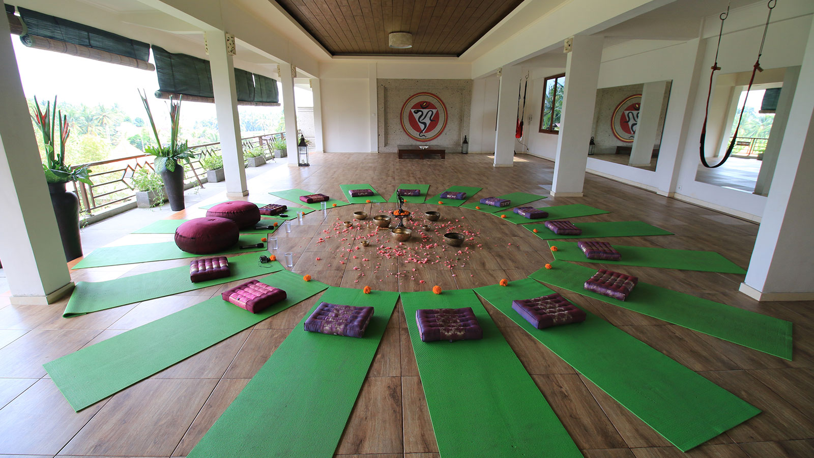 Omham-retreat-Yoga-Hall3