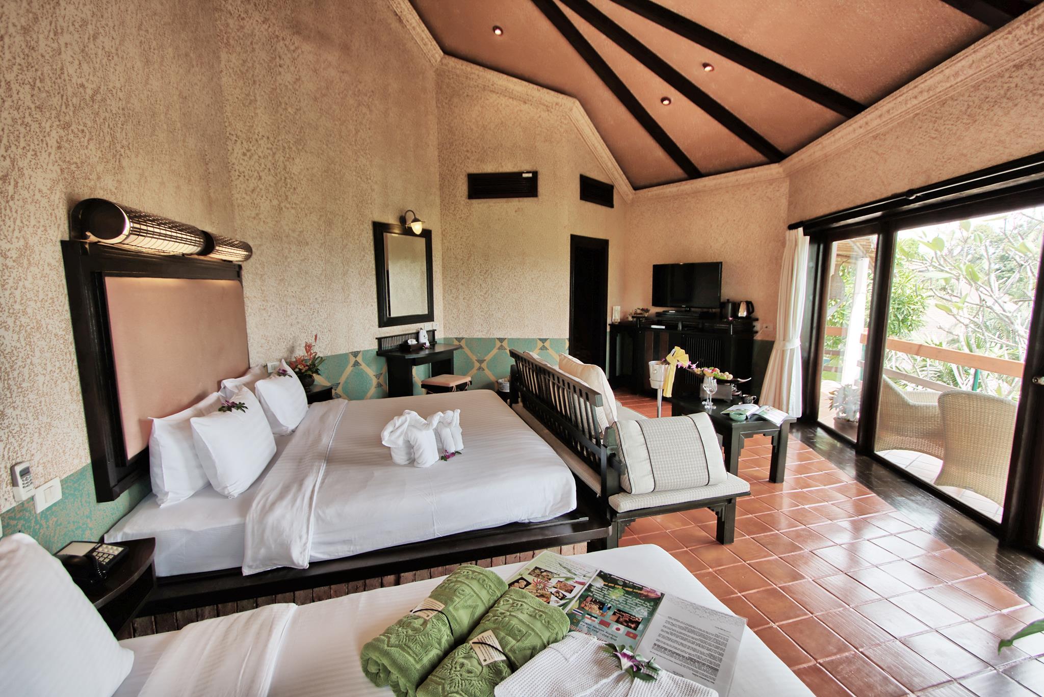 Deluxe-Jacuzzi-Villa-@-Mangosteen-Resort-Phuket-5