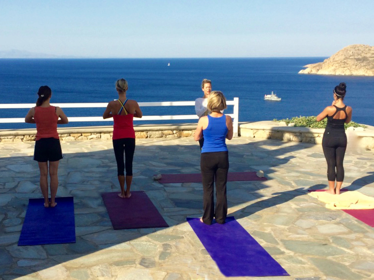 yoga-retreat-by-the-sea-in-greece