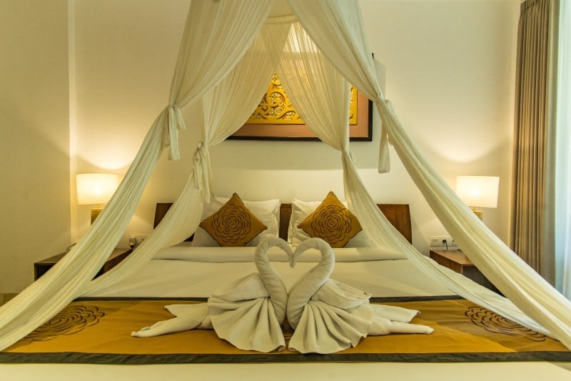Suite-Deluxe-Room-Terrace-Bed