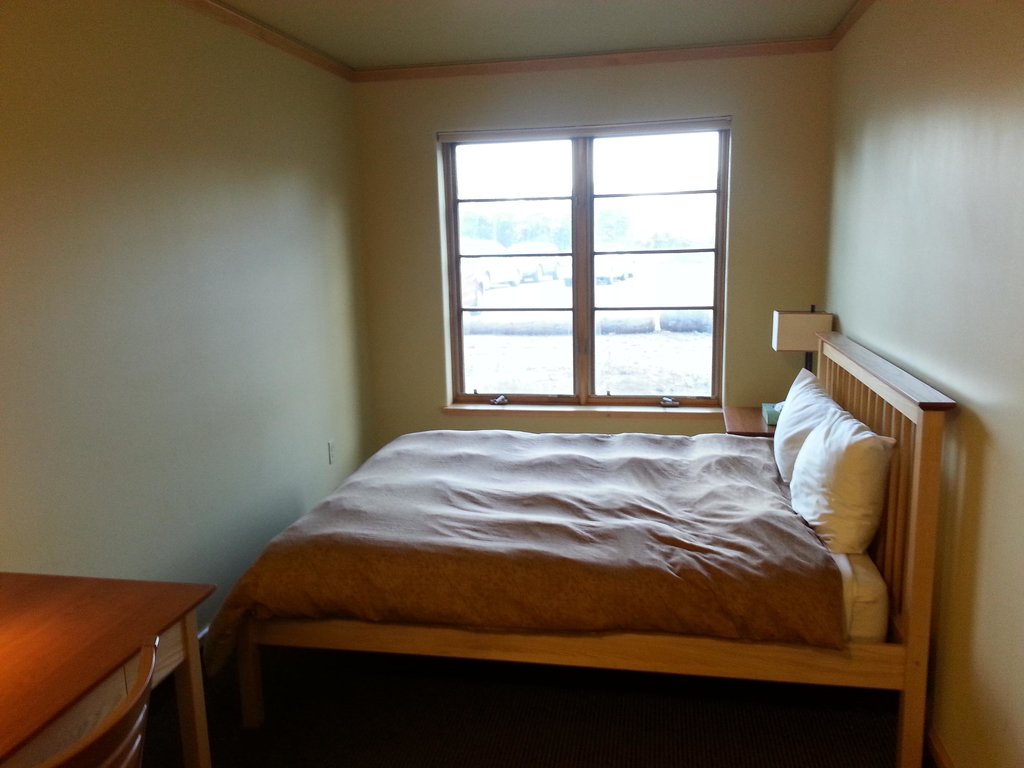 basic-dorm-room