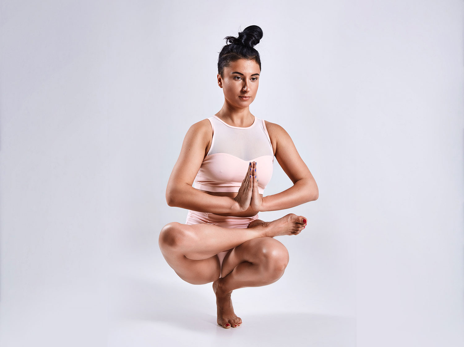 15 Jaw-Dropping Advanced Yoga Poses For Seasoned Yogis