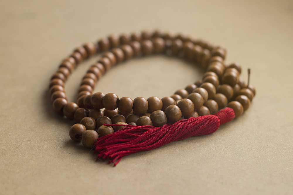 How to Use Mala Beads for Meditation - Awake & Mindful