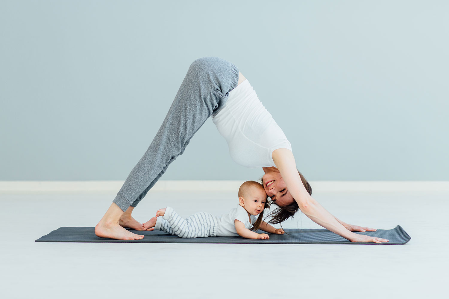 Postpartum Yoga Poses: Bird/Dog Flow - xoNecole