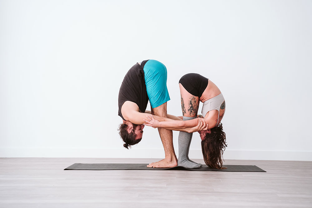 partner yoga – martinis and mantras