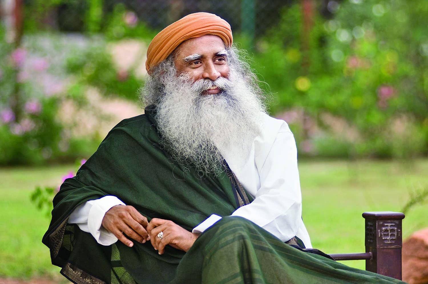 18 Sadhguru Quotes for Wisdom and Motivation