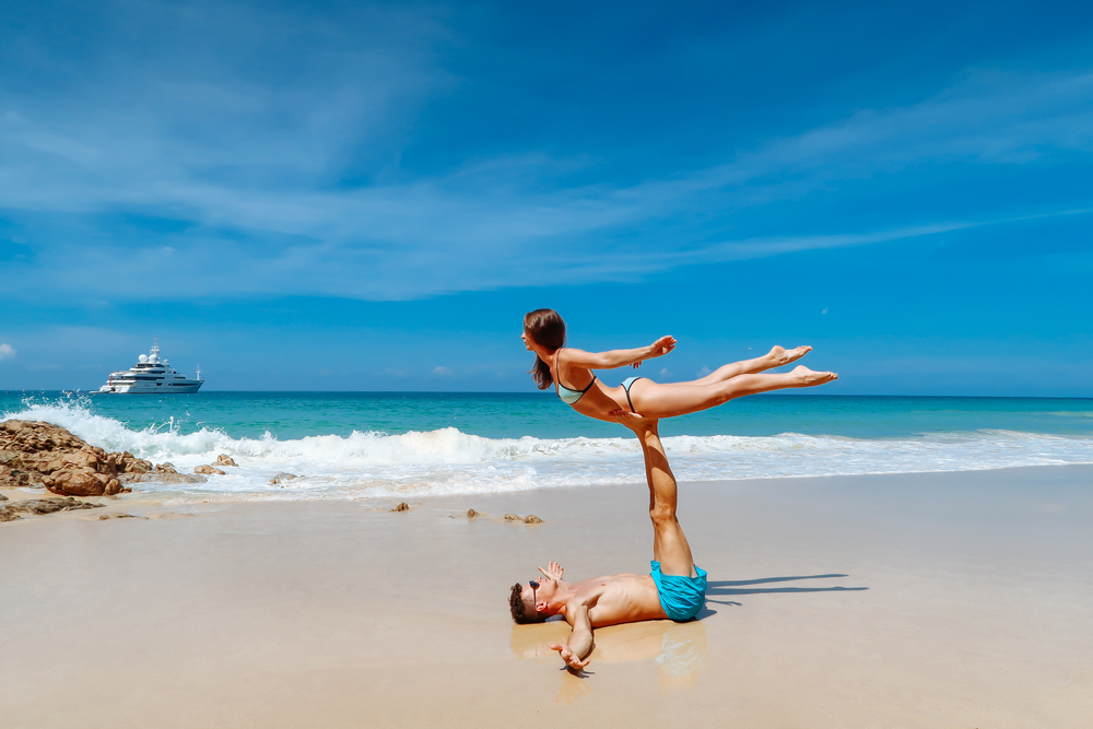 Vimanasana - Flying Double Plank”Superman” Pose