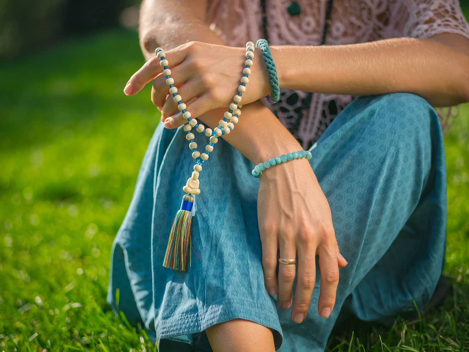 Wearing buddhist shop prayer beads